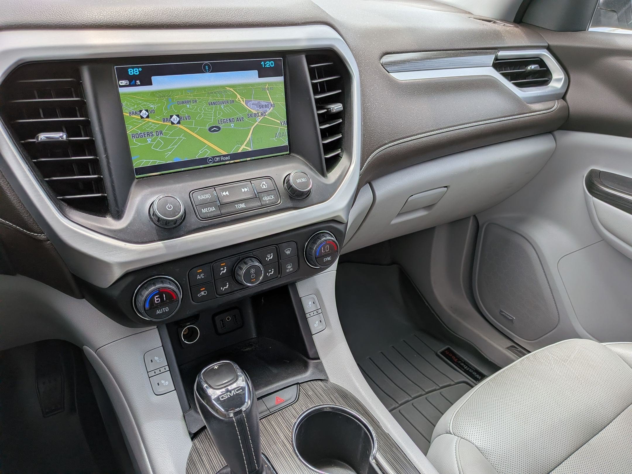 Used 2019 GMC Acadia SLT FWD image 24