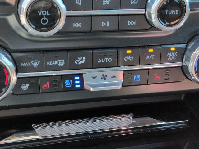 Used 2023 Ford F250 King Ranch w/ Chrome Package image 30