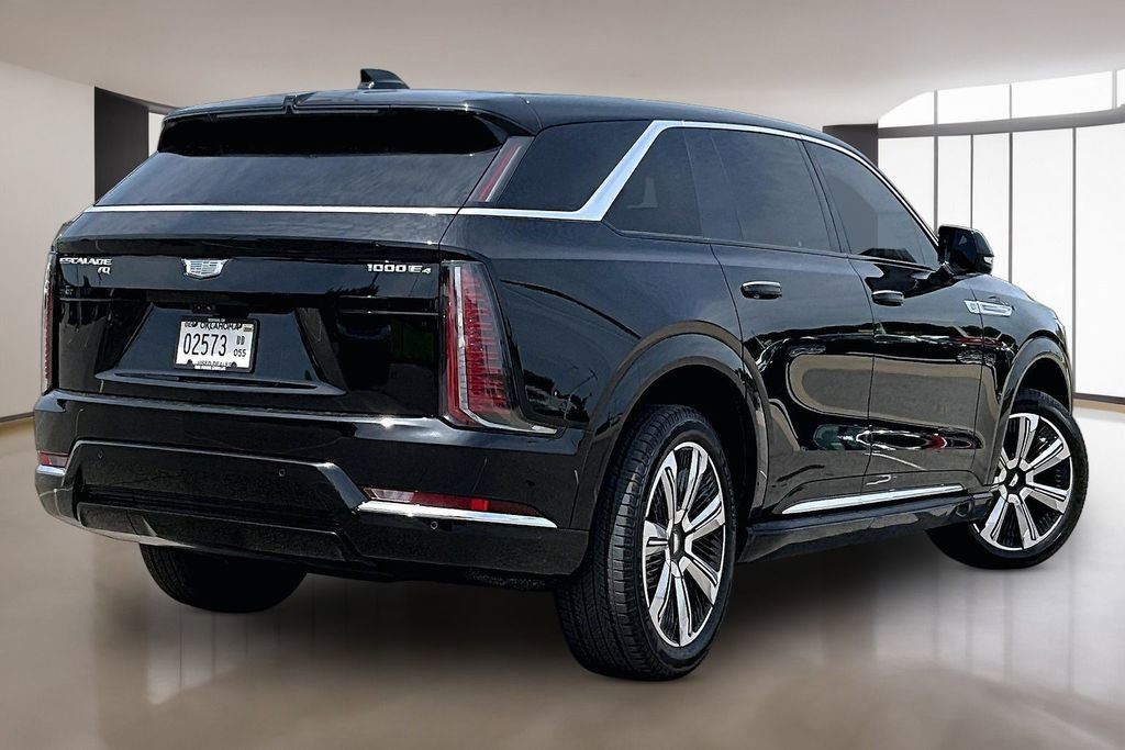 Used 2025 Cadillac Escalade IQ Luxury 2 AWD/4WD image 2