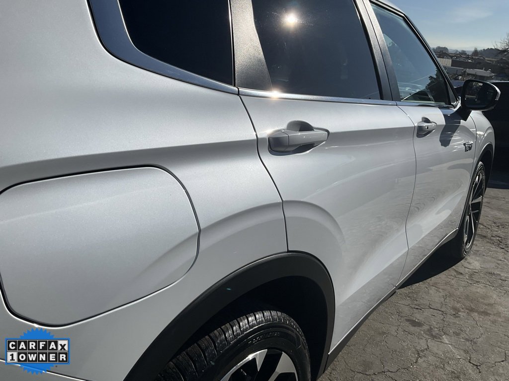 Used 2023 Mitsubishi Outlander SE image 83