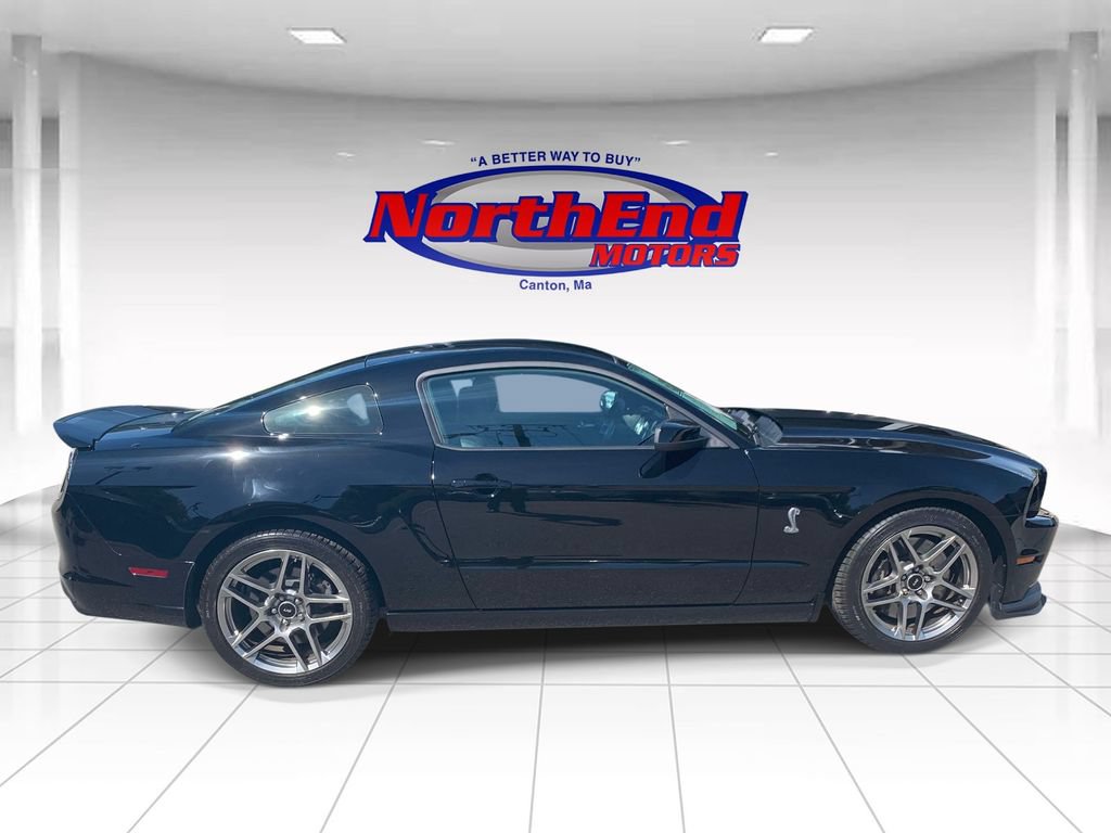 Used 2013 Ford Mustang Shelby GT500 RWD image 40