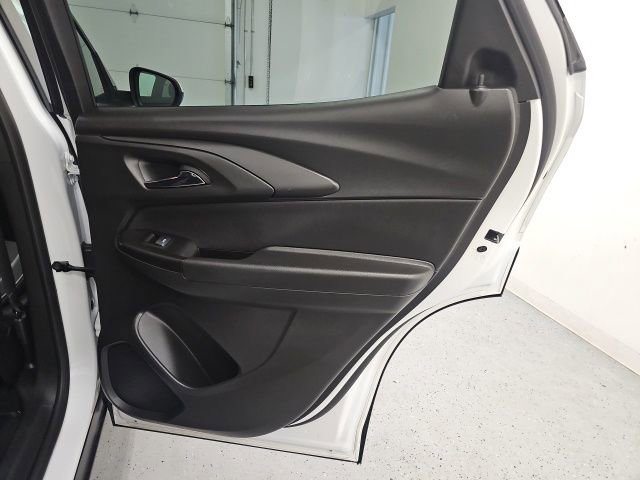 Used 2024 Chevrolet TrailBlazer LT w/ Driver Confidence Package image 32