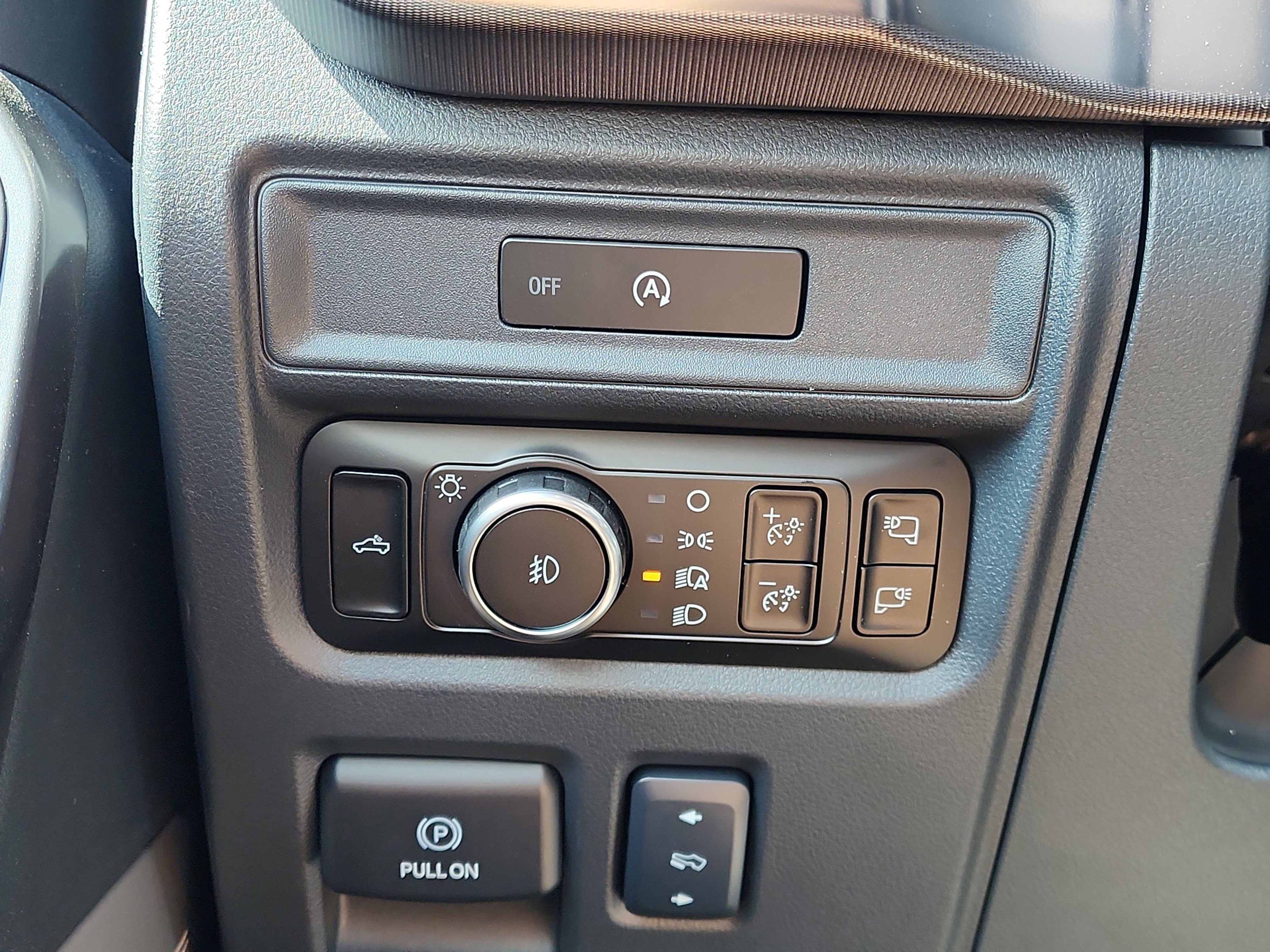 New 2025 Ford F150 Lariat image 16