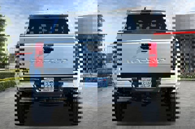 Used 2024 Toyota Tacoma TRD Sport w/ TRD Sport Upgrade Package image 5