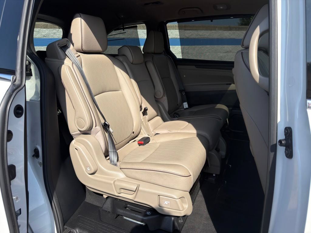 Certified 2024 Honda Odyssey Elite image 24