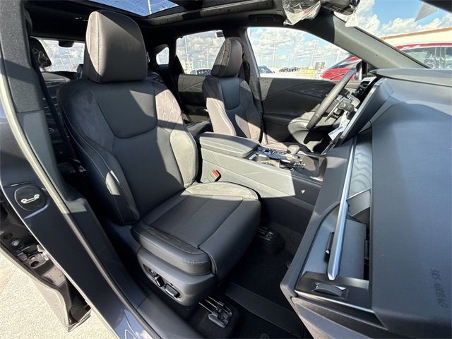 New 2026 Lexus RX 450h AWD image 25