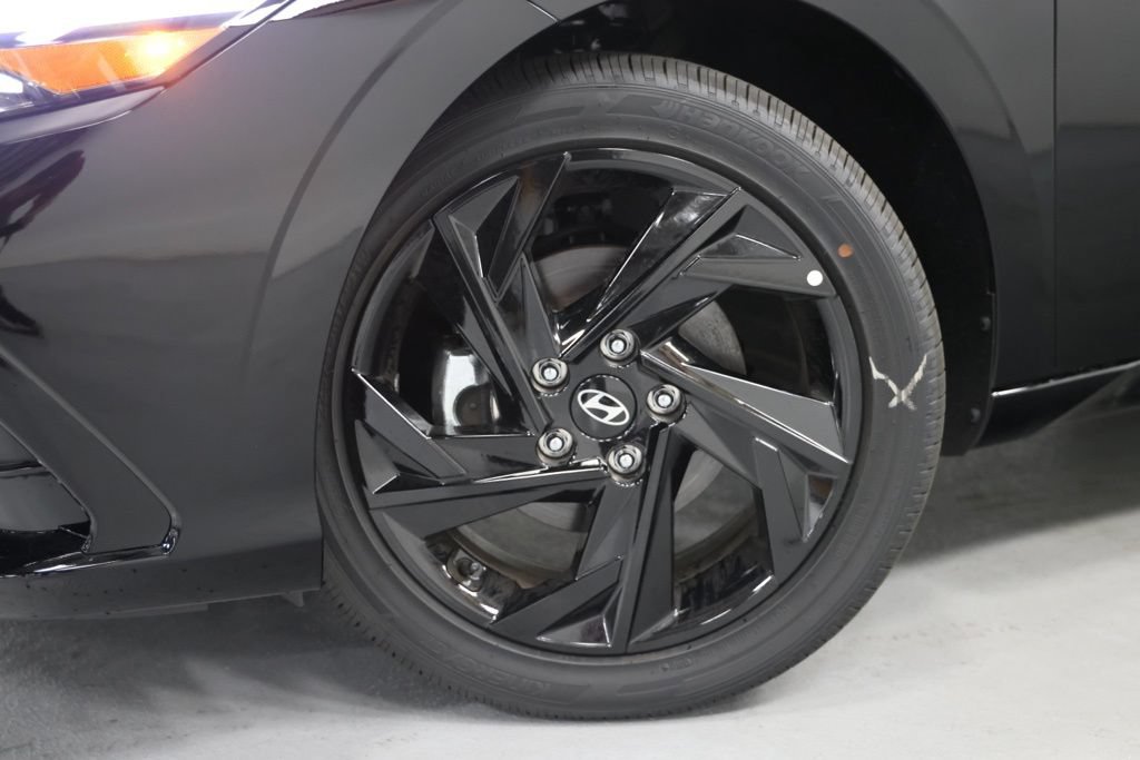 New 2026 Hyundai Elantra SEL Sport Premium FWD image 11