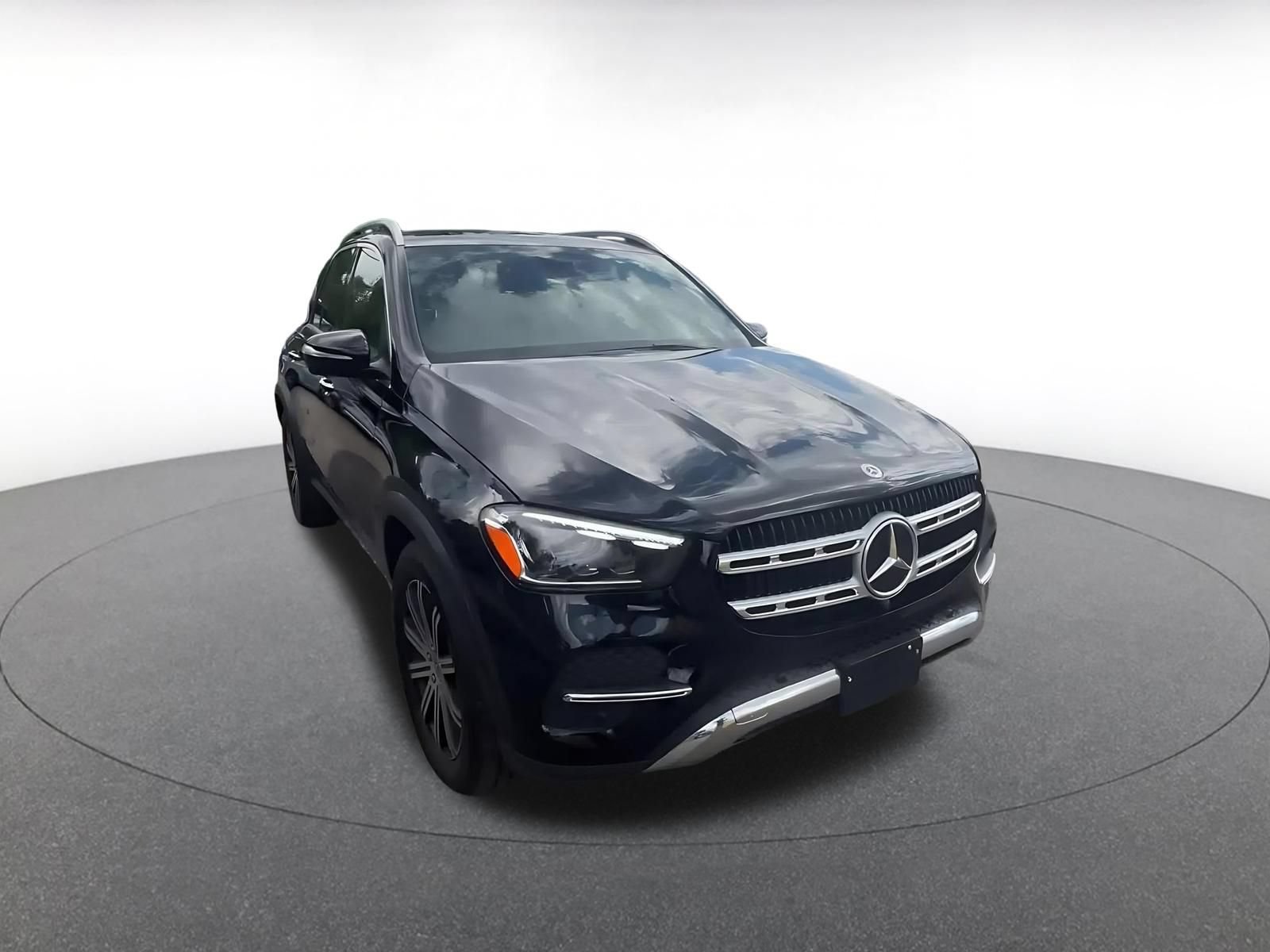 Used 2026 Mercedes-Benz GLE 350 4MATIC image 3