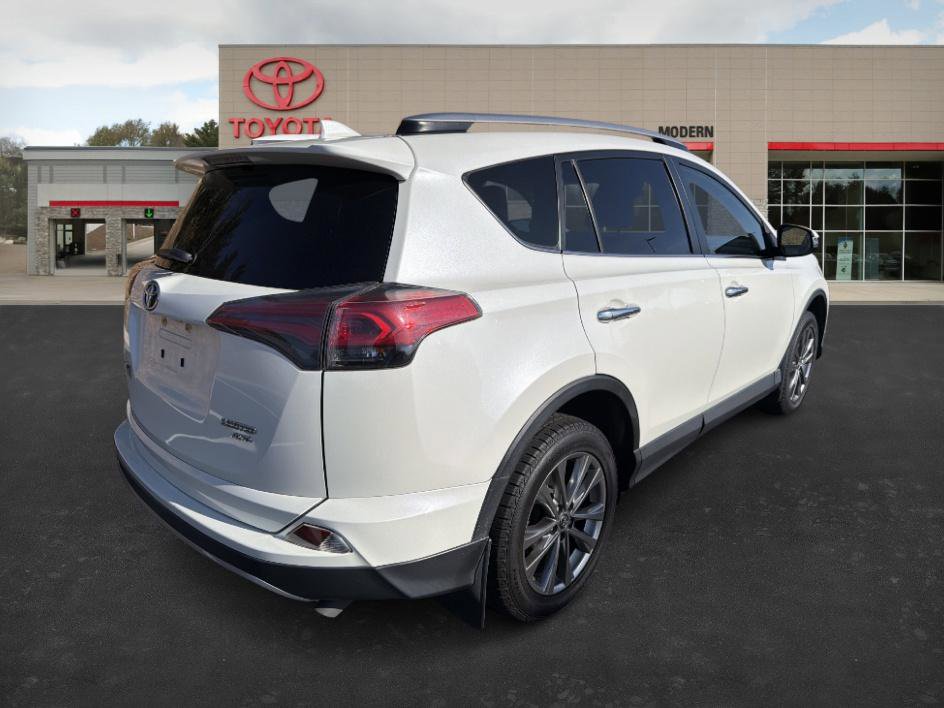 Used 2018 Toyota RAV4 Limited image 5