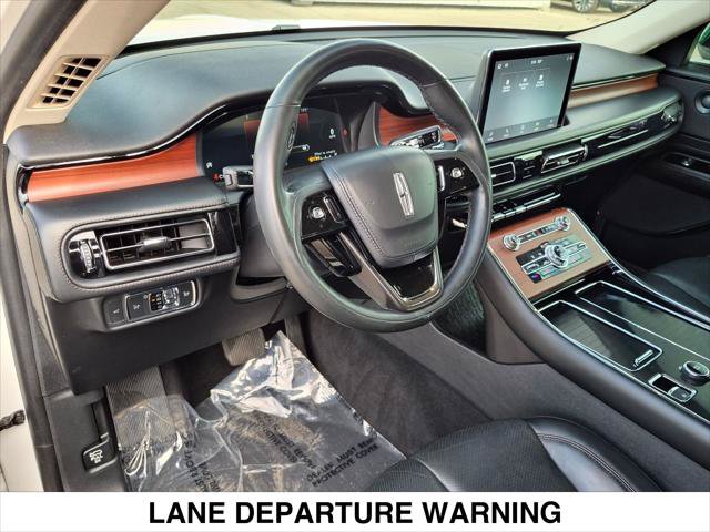 Certified 2023 Lincoln Aviator Reserve AWD/4WD image 12