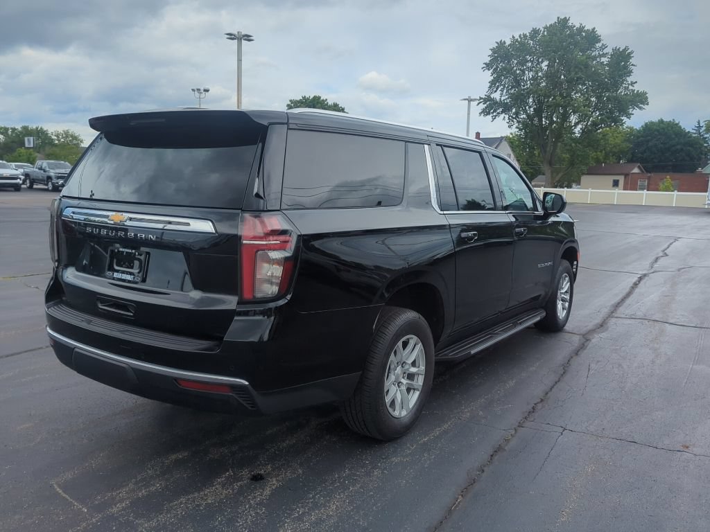 Certified 2023 Chevrolet Suburban LS w/ Driver Alert Package AWD/4WD image 9