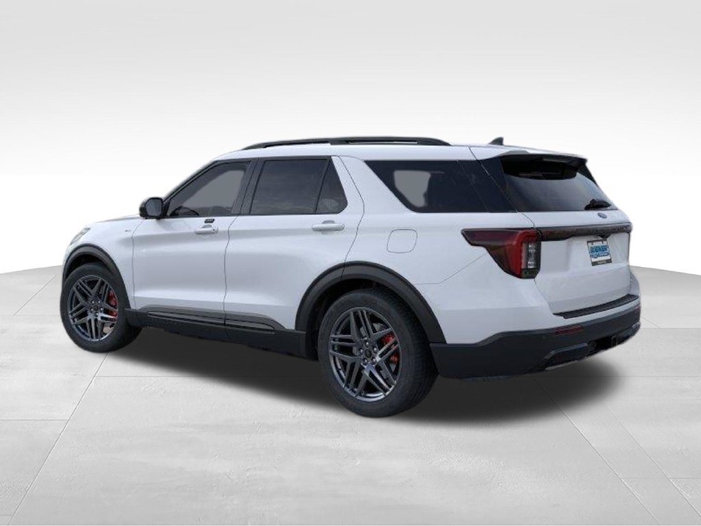 New 2026 Ford Explorer ST-Line w/ ST-Line Street Pack AWD/4WD image 5
