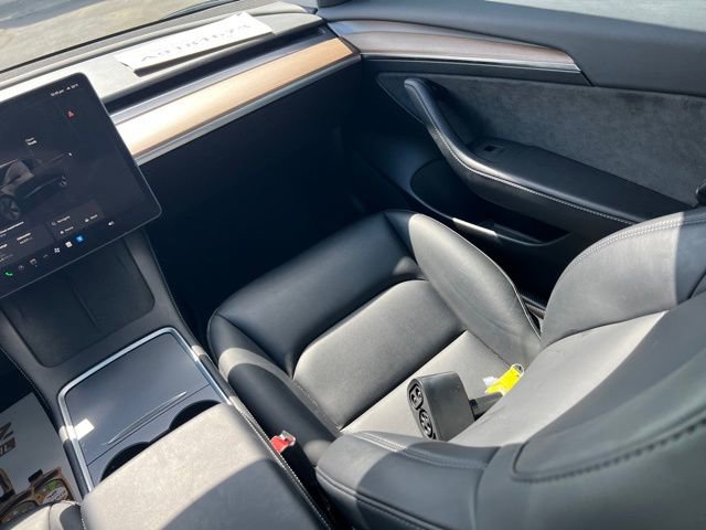 Used 2023 Tesla Model 3 Standard Range image 11