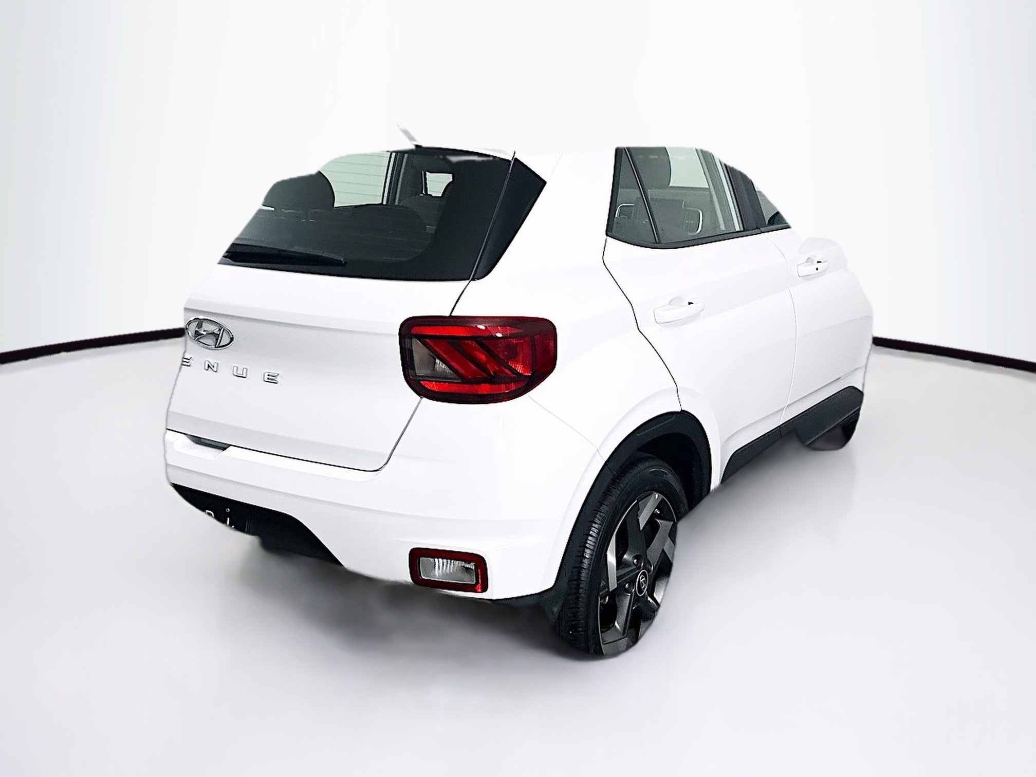 Used 2025 Hyundai Venue SEL FWD image 9