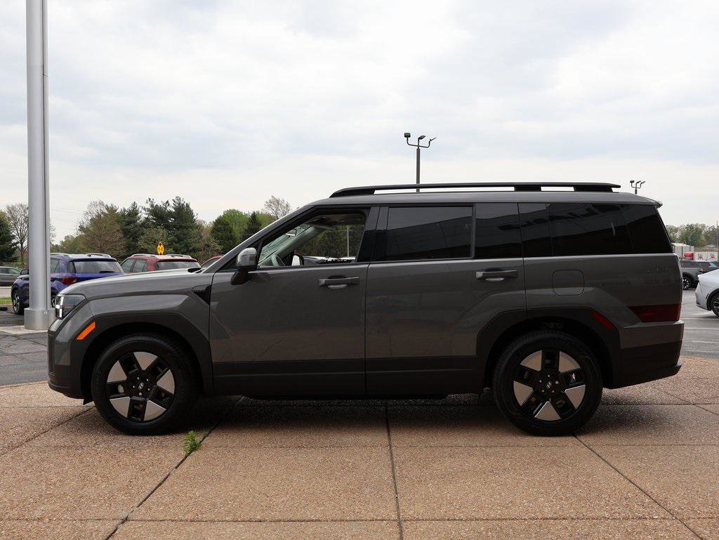 New 2025 Hyundai Santa Fe SEL image 3