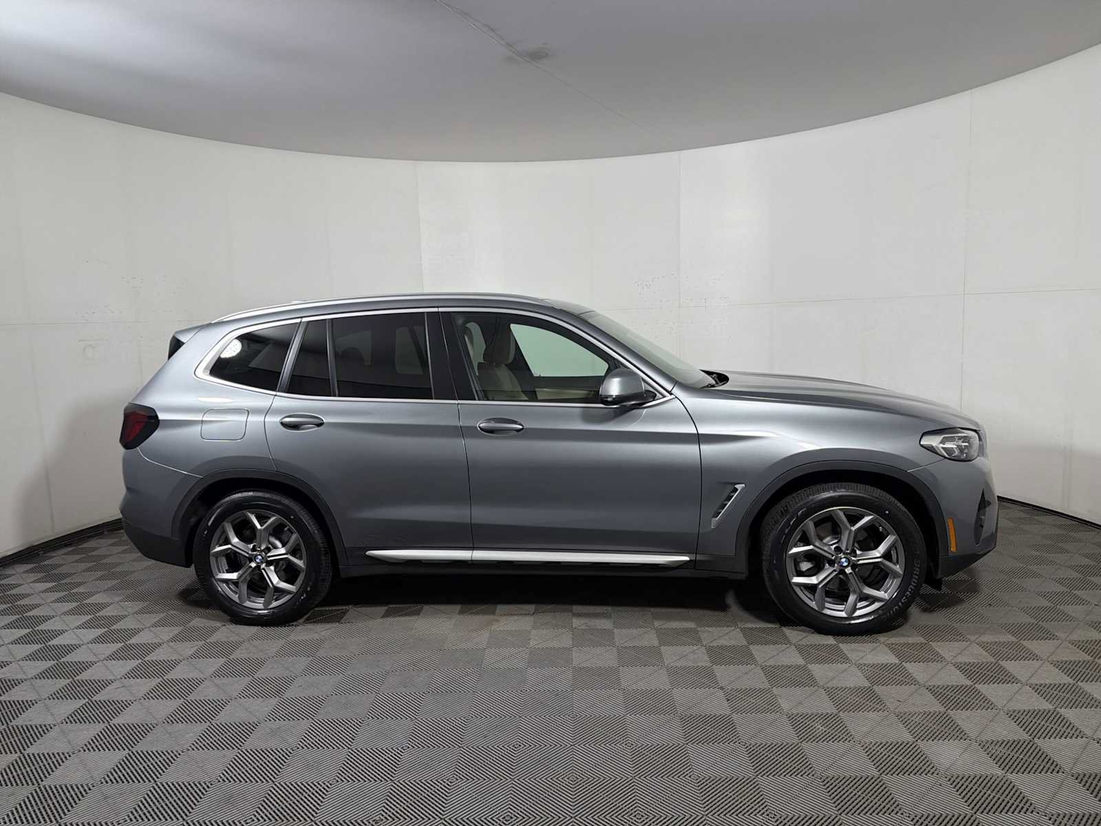 Certified 2024 BMW X3 xDrive30i w/ Convenience Package AWD/4WD image 7