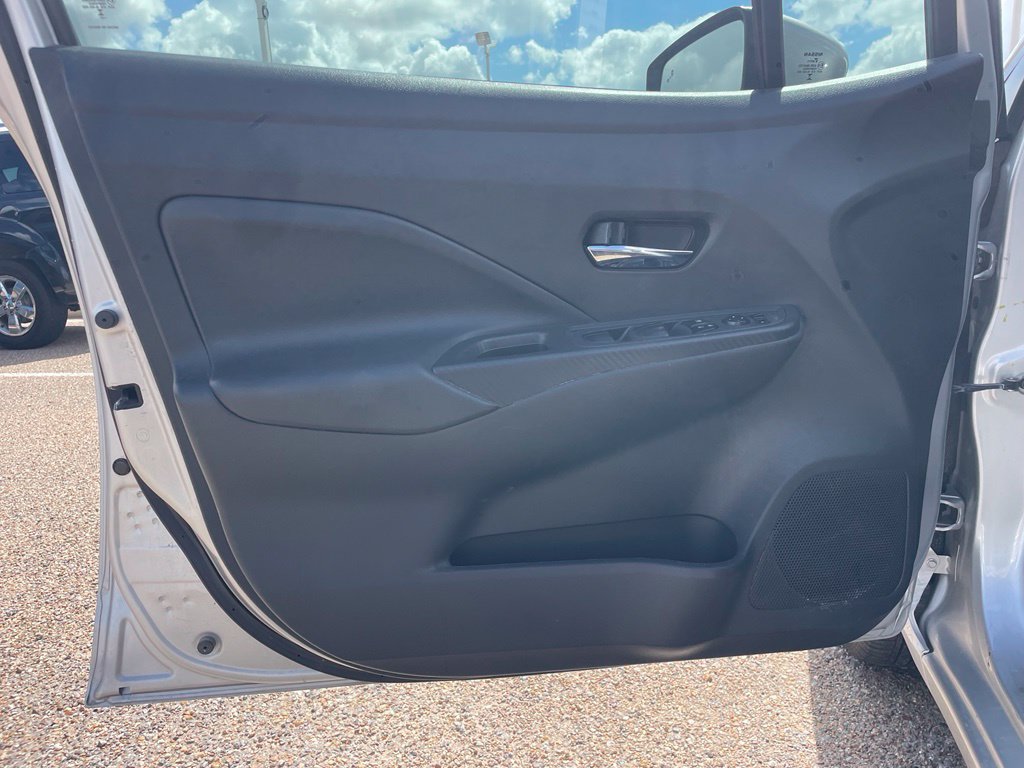Certified 2023 Nissan Versa SV FWD image 12