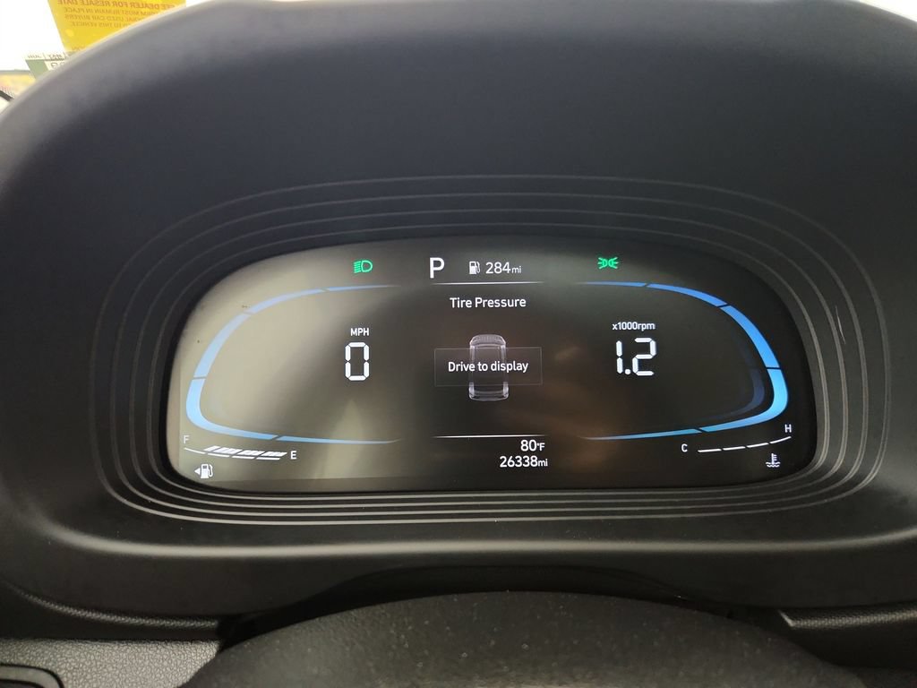 Used 2025 Hyundai Venue SEL FWD image 25