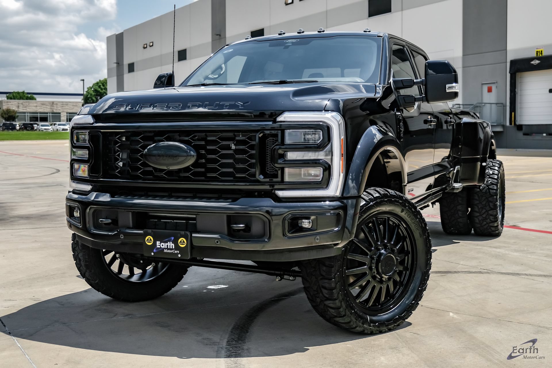 Used 2026 Ford F450 Platinum w/ Platinum Plus Package AWD/4WD image 5