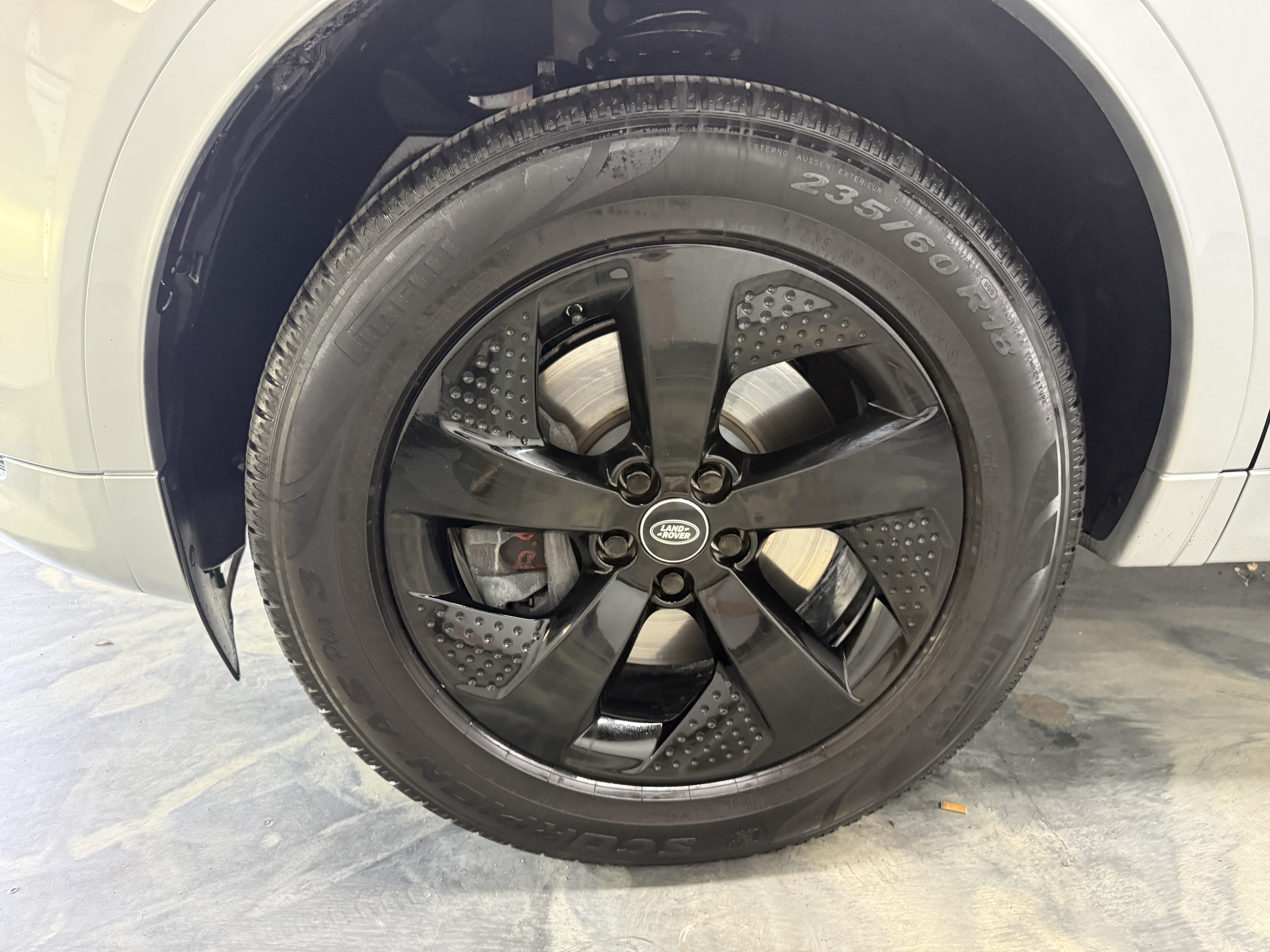 Used 2020 Land Rover Discovery Sport S R-Dynamic AWD/4WD image 26