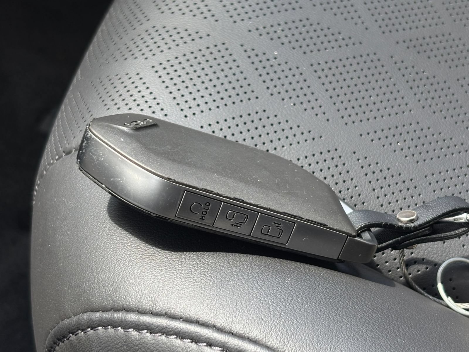 Used 2026 Kia Carnival FWD image 27