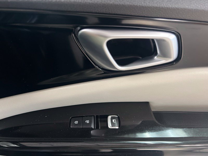 Certified 2024 Kia Carnival EX FWD image 15
