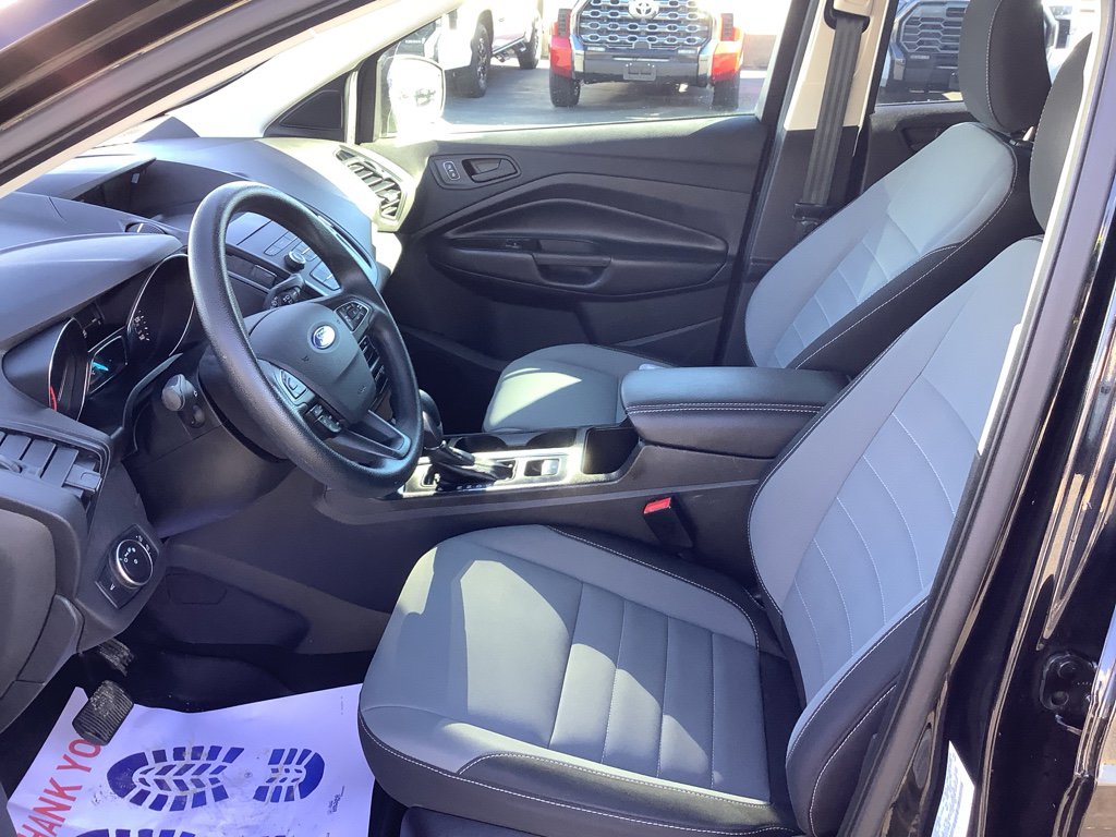 Used 2019 Ford Escape S image 10