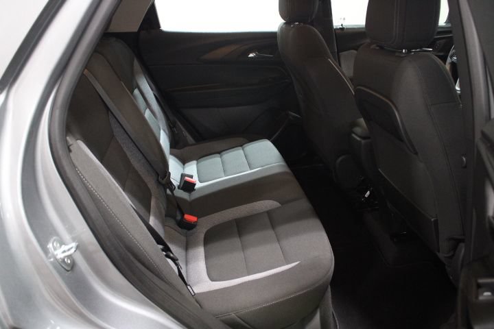 Used 2023 Chevrolet TrailBlazer LS FWD image 28