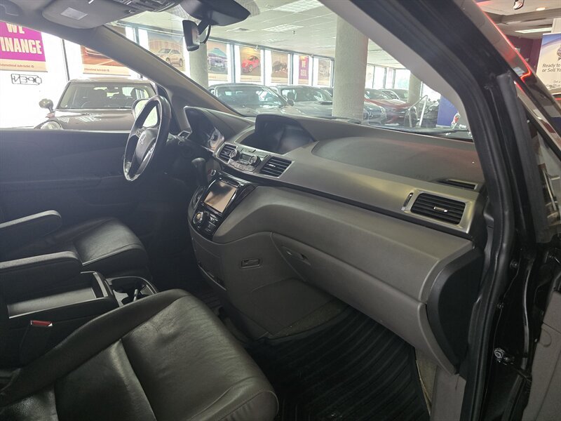 Used 2017 Honda Odyssey EX-L image 13