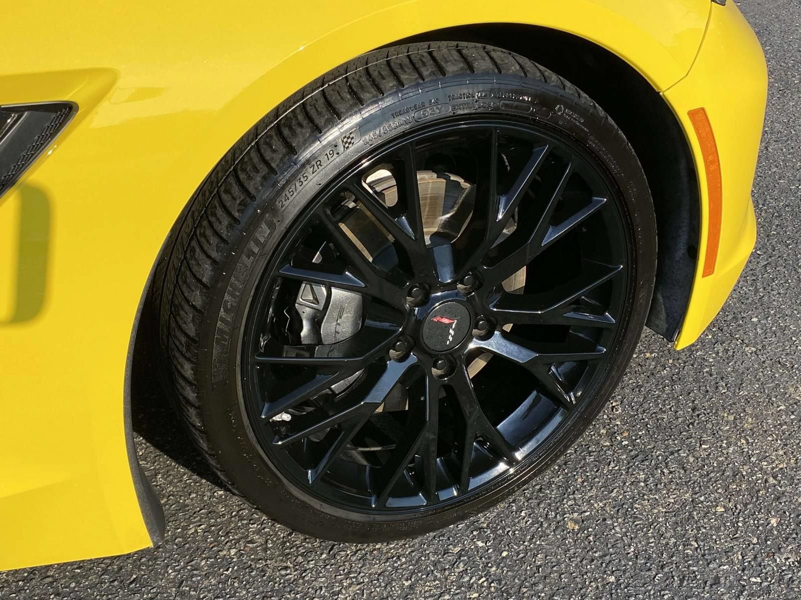 Used 2019 Chevrolet Corvette Stingray Convertible w/ 3LT Preferred Equipment Group RWD image 13