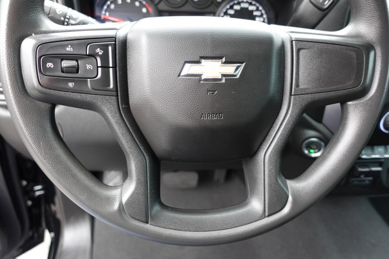 Used 2023 Chevrolet Silverado 1500 Custom image 46