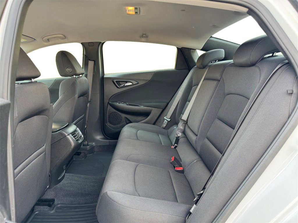 Used 2022 Chevrolet Malibu LT image 19