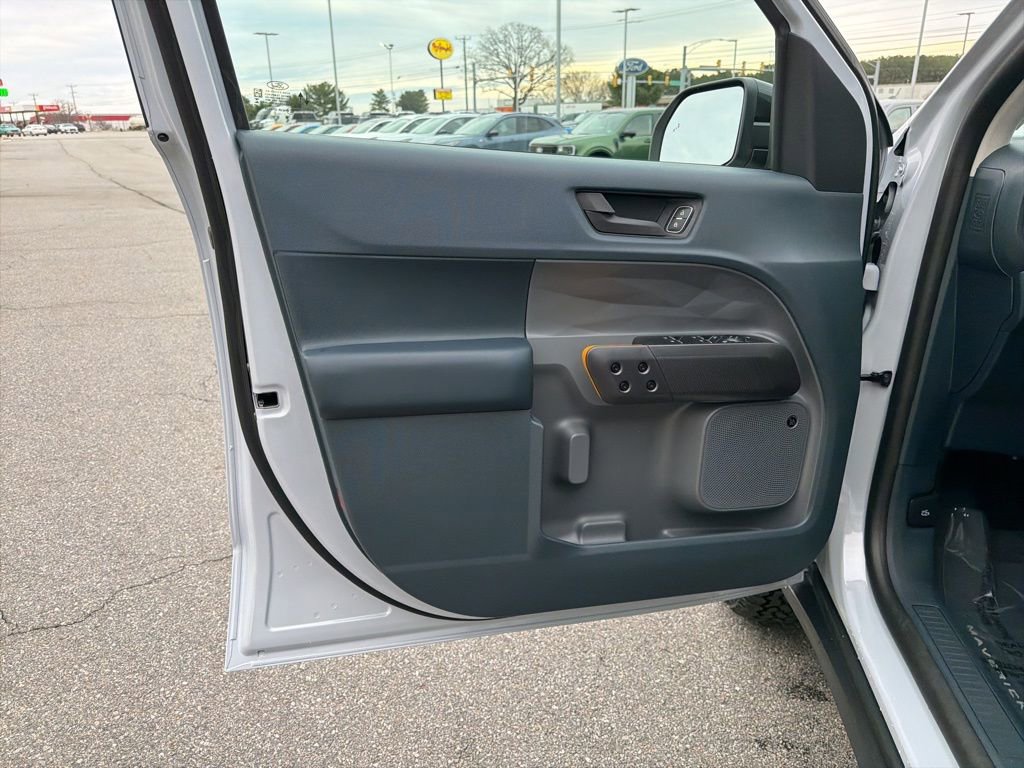 New 2025 Ford Maverick Tremor image 14