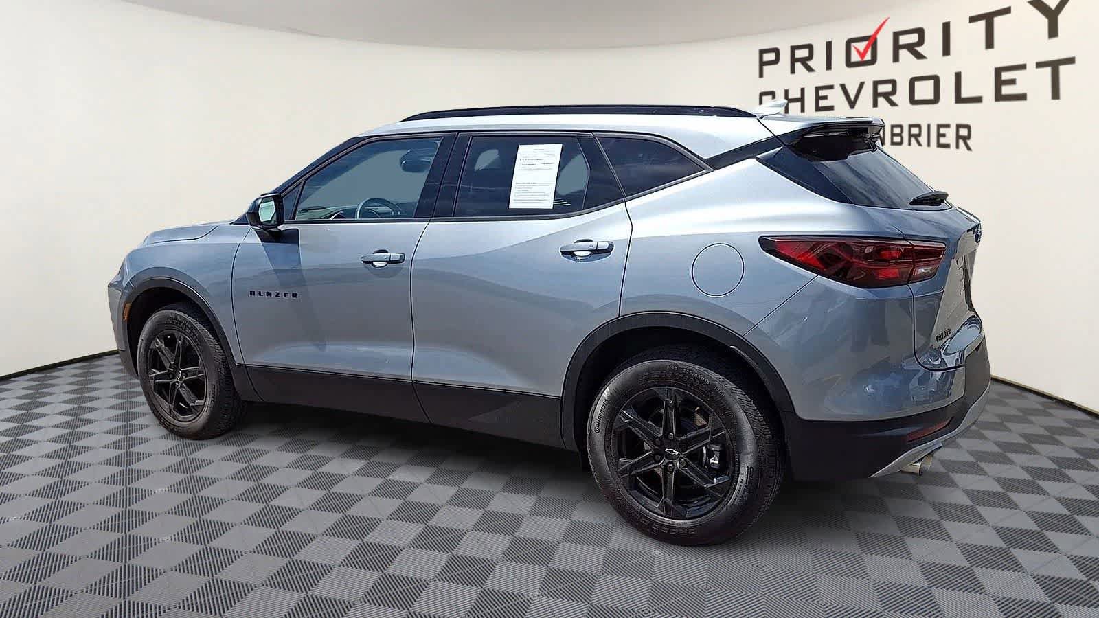 Used 2024 Chevrolet Blazer LT w/ Convenience Package FWD image 6
