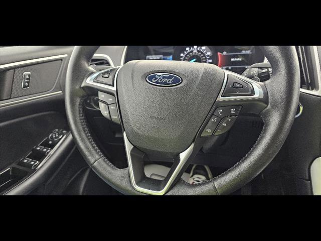 Used 2017 Ford Edge SEL w/ Equipment Group 201A image 17