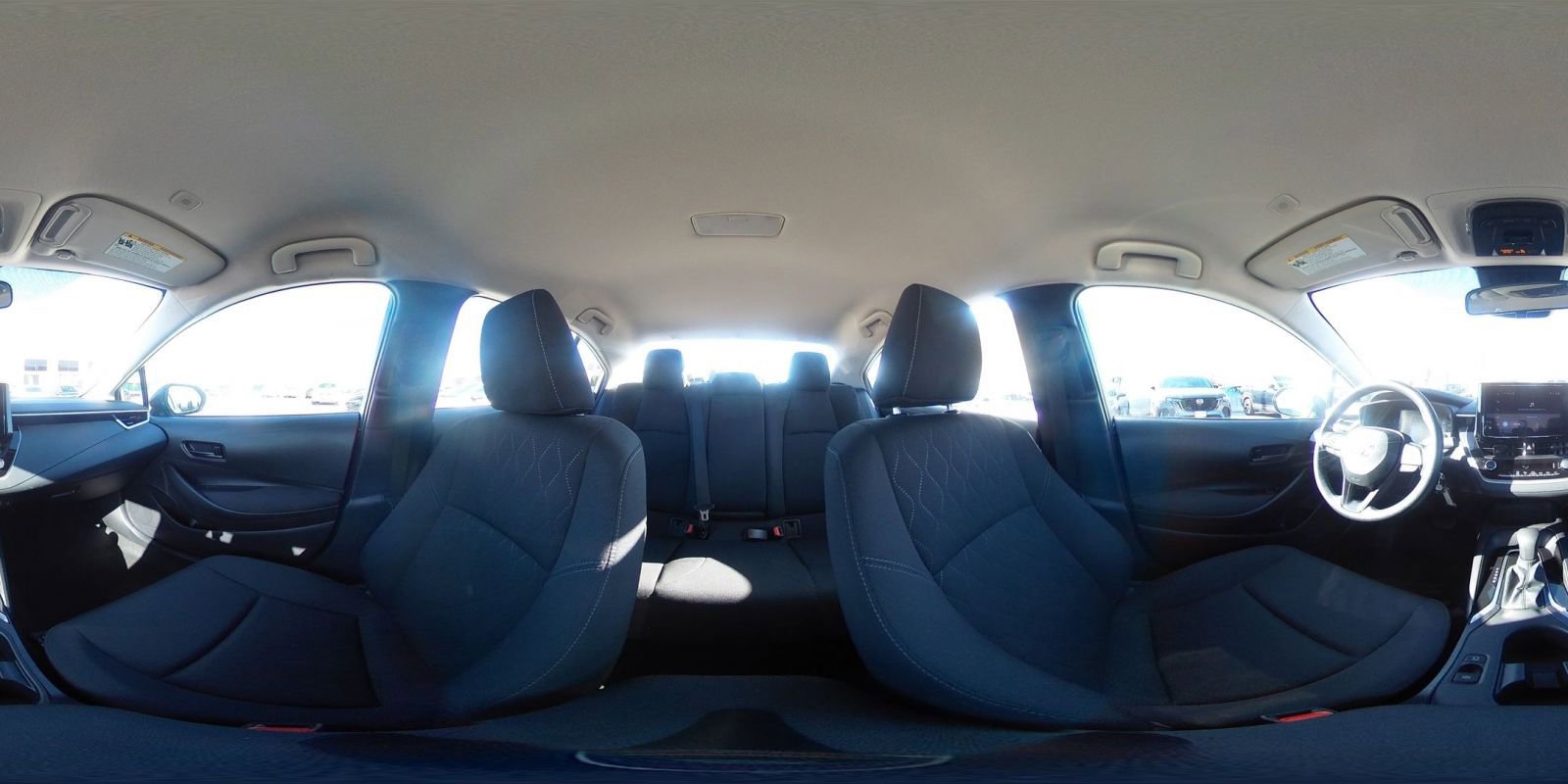 Used 2025 Toyota Corolla LE image 40