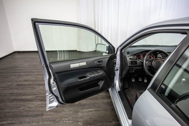 Used 2006 Mitsubishi Lancer Evolution MR AWD/4WD image 16
