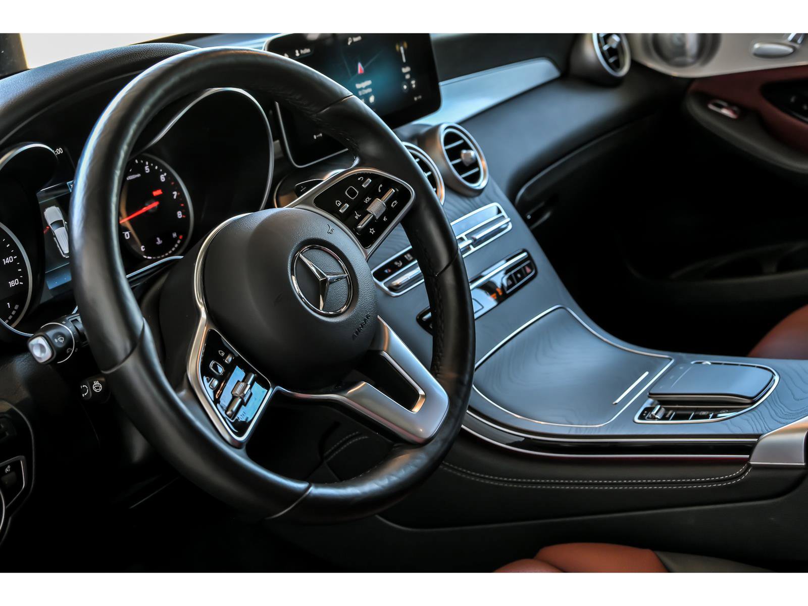 Certified 2020 Mercedes-Benz GLC 300 4MATIC image 15