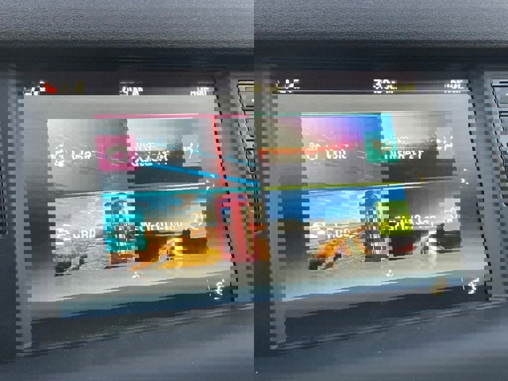 Used 2018 Land Rover Discovery Sport HSE image 22