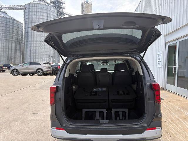 Used 2025 Kia Carnival FWD image 8