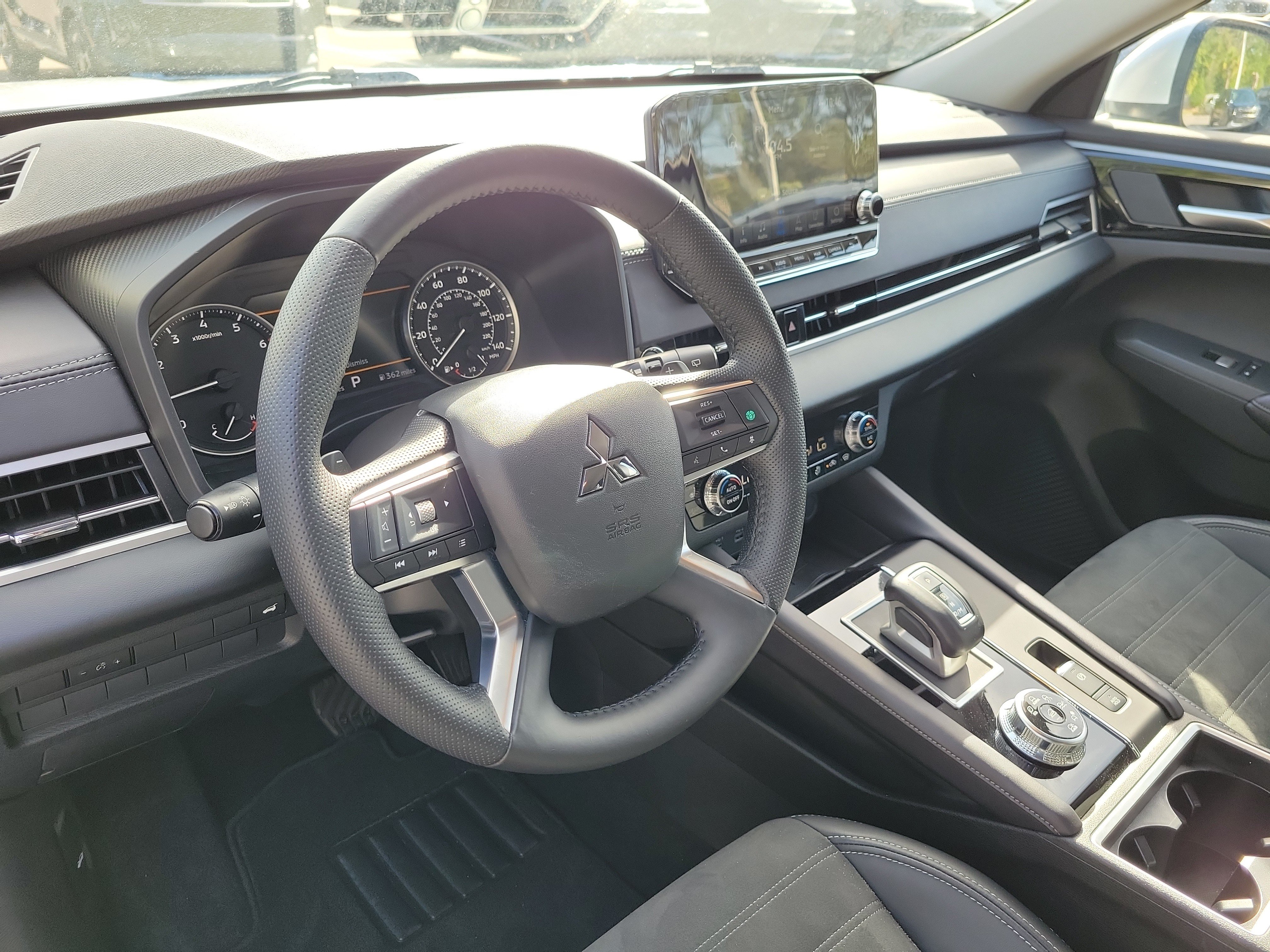 Used 2023 Mitsubishi Outlander SE AWD/4WD image 20