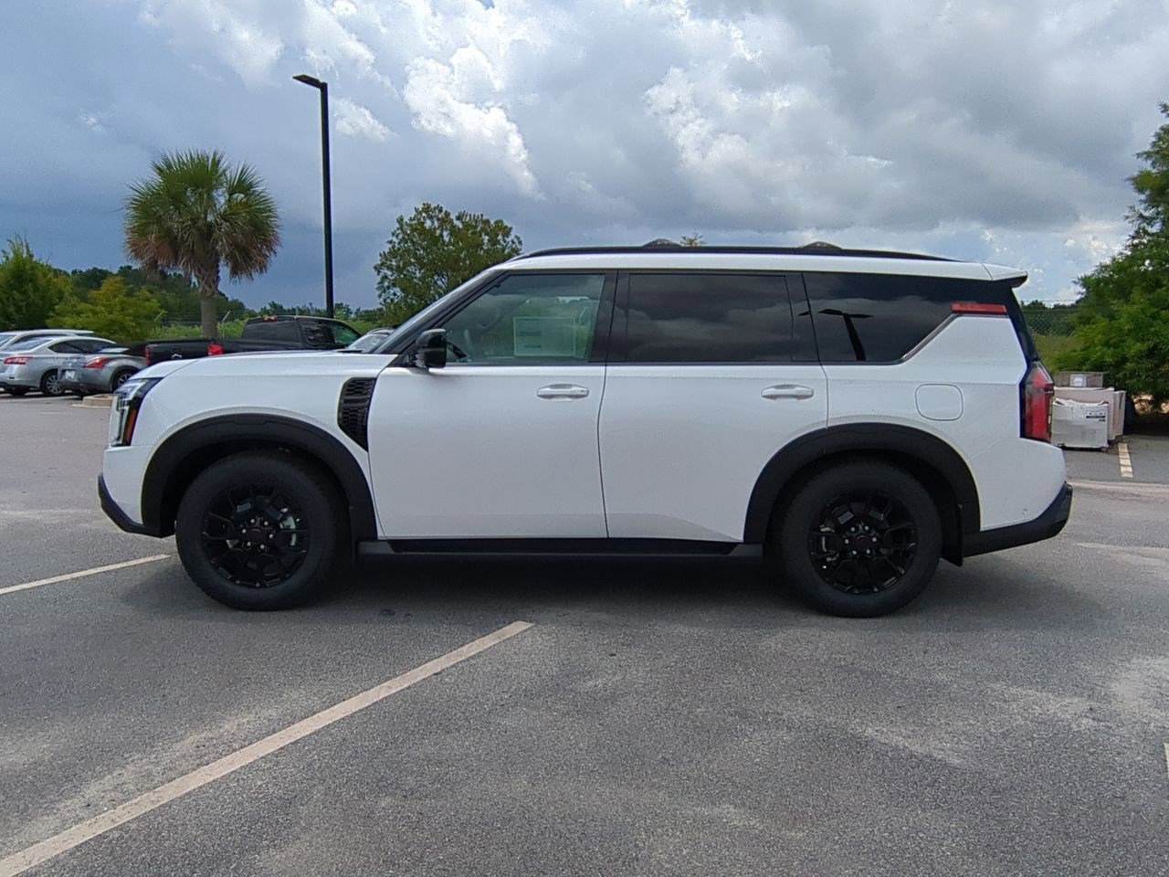 New 2025 Nissan Armada PRO-4X w/ Pro-4X Premium Package AWD/4WD image 7