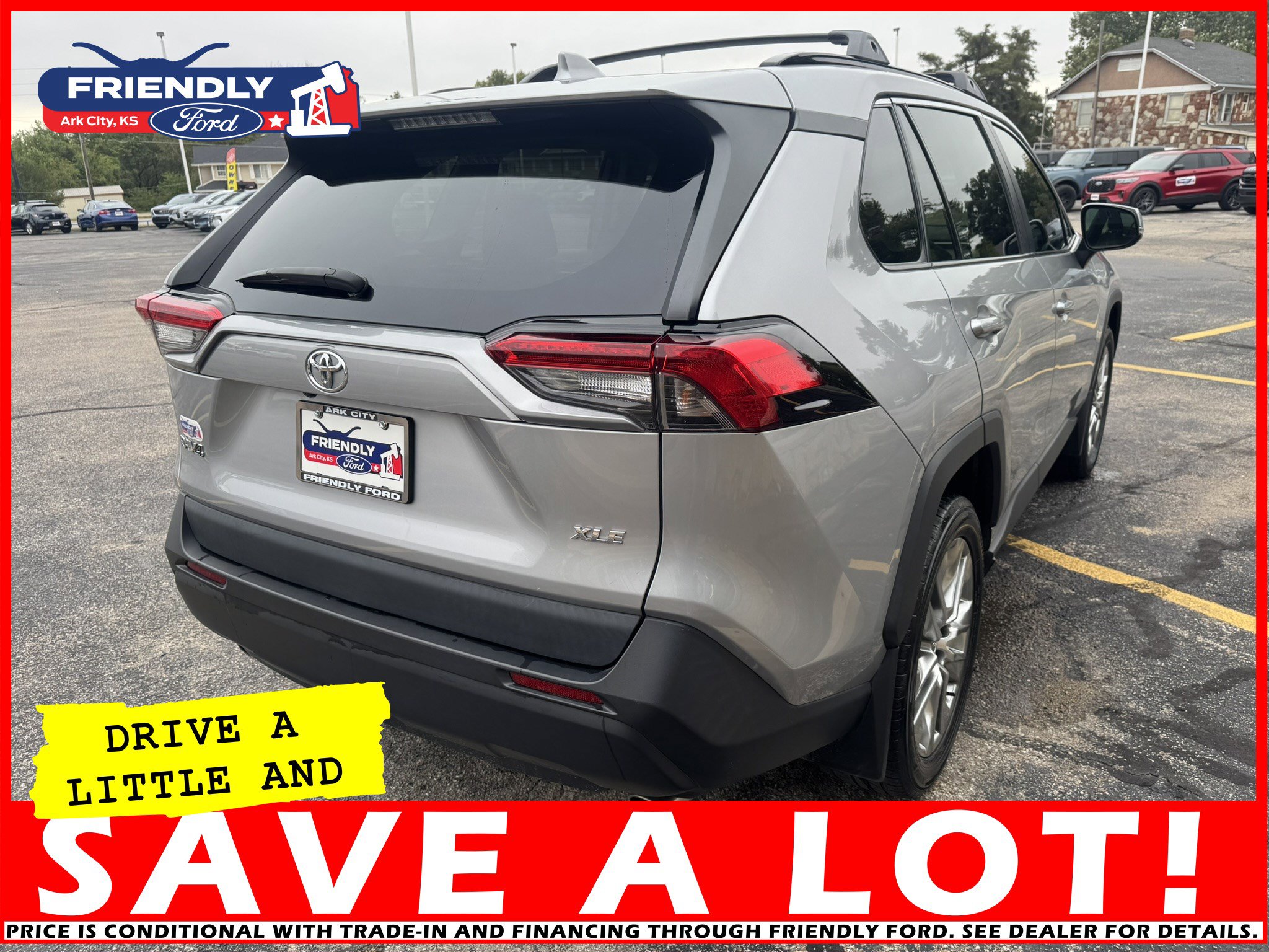 Used 2020 Toyota RAV4 XLE Premium image 8