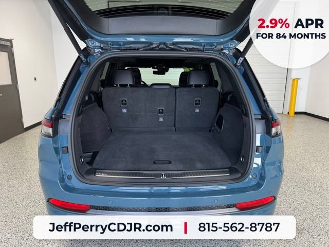 New 2026 Jeep Grand Cherokee Summit w/ Obsidian Package AWD/4WD image 30