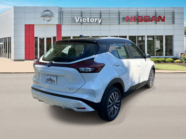 Used 2023 Nissan Kicks SV FWD image 3