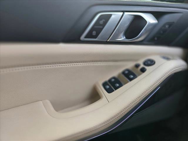 Used 2021 BMW X5 sDrive40i w/ Premium Package image 17