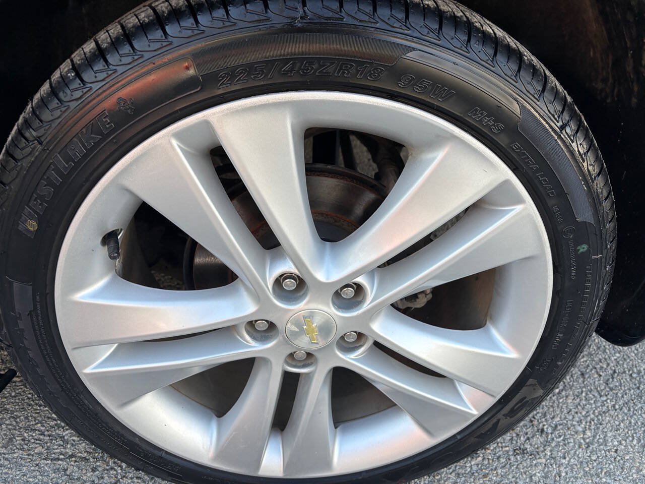 Used 2015 Chevrolet Cruze LTZ w/ Sun, Sound and Sport Package FWD image 22