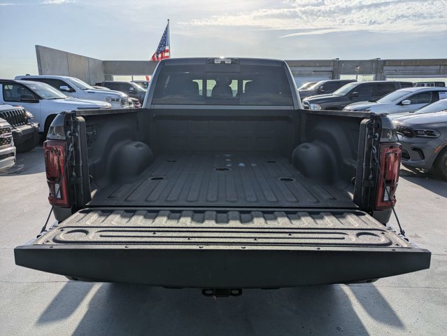 Used 2026 RAM 2500 Limited AWD/4WD image 9