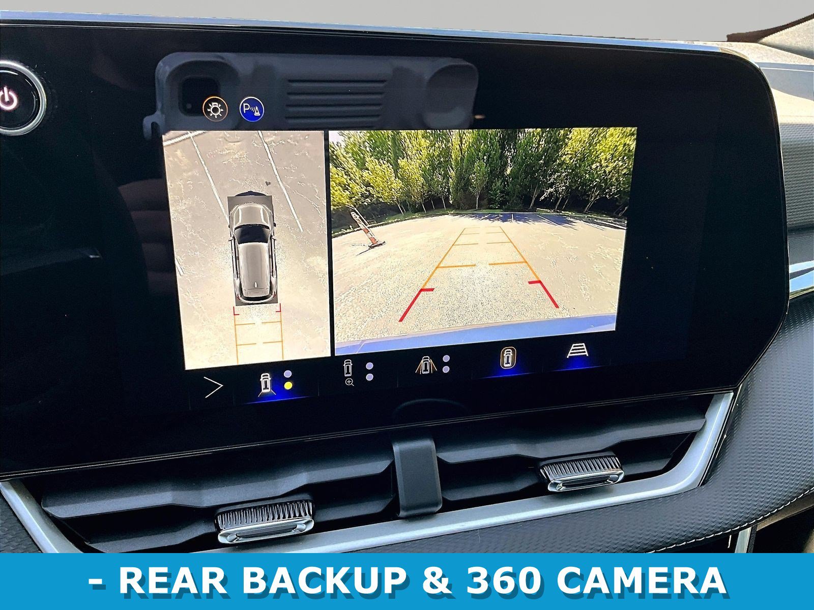 Used 2026 Chevrolet Equinox LT w/ Safety and Technology Package AWD/4WD image 14