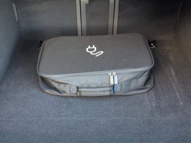 Used 2023 Porsche Taycan 4S image 6